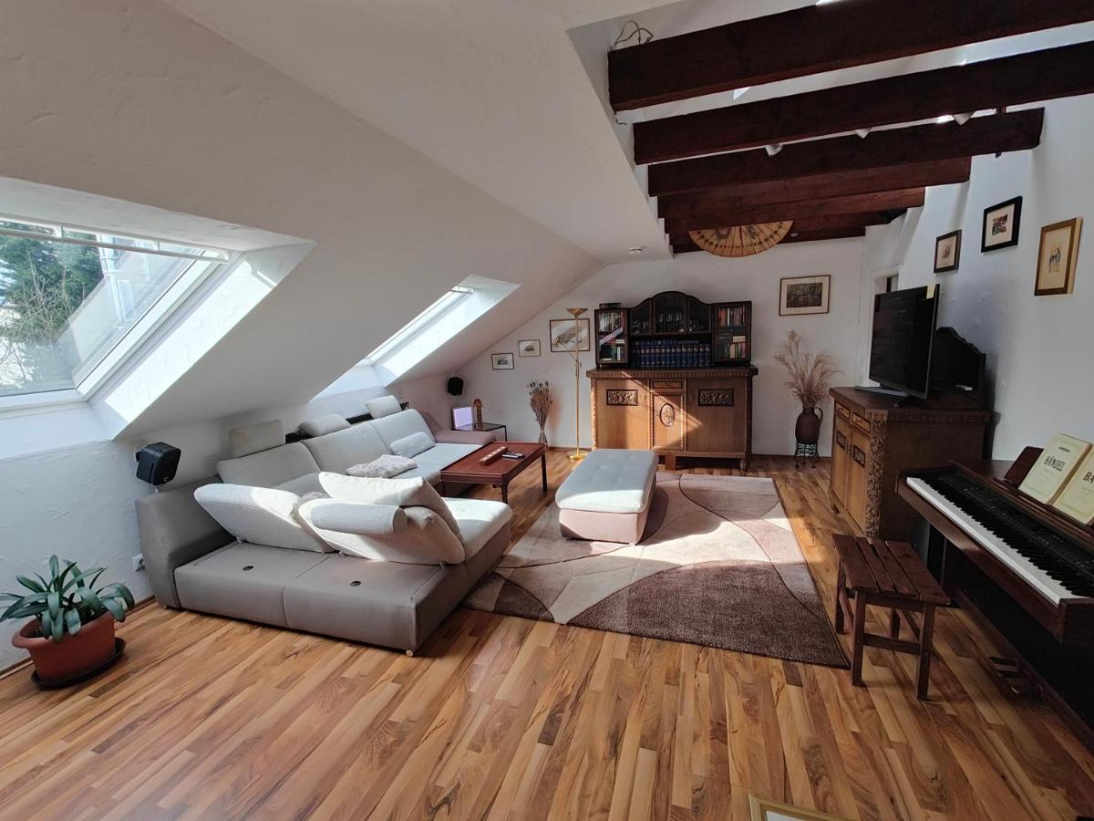 סארברוקן Komfort Ferienwohnung Biene מראה חיצוני תמונה