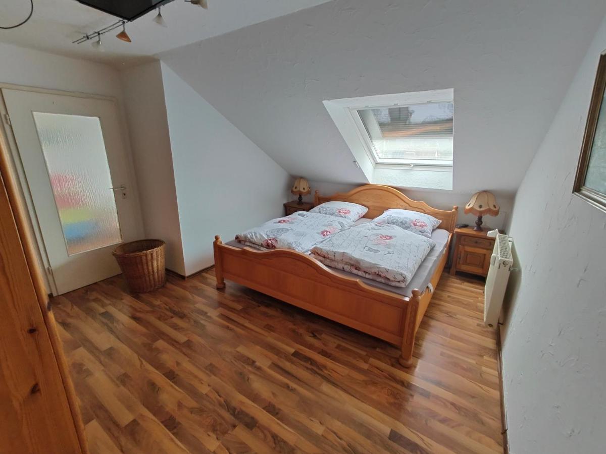 סארברוקן Komfort Ferienwohnung Biene מראה חיצוני תמונה